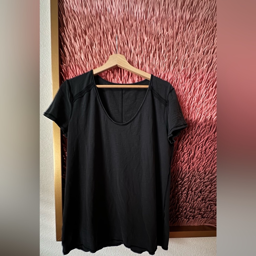 Lululemon Black T Shirt size 12